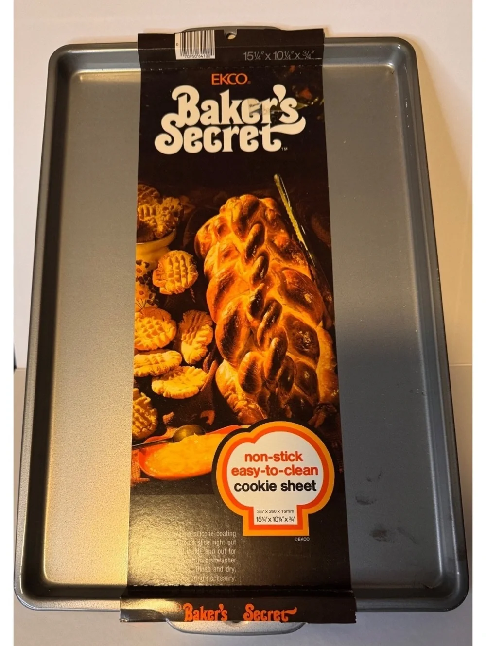 Vintage EKCO Baker's Secret Non-Stick Cookie Sheet 15¼ x 10¼ x ¾ Inches